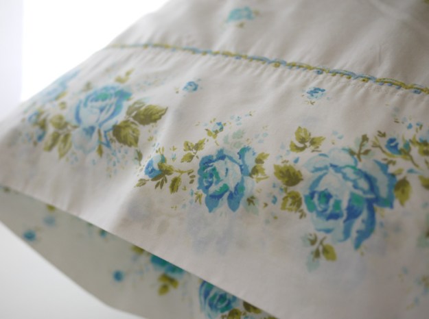 blue rose pillowcase 506