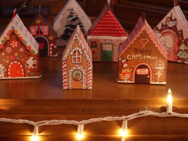 christmas paper houses 050