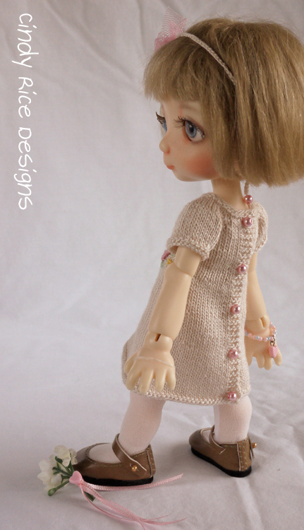 pastels in the garden 149