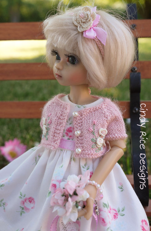 cutie in the garden 414