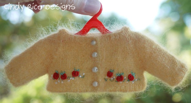 teddy-n-me-and-the-apple-tree-549