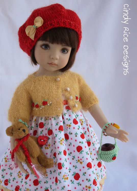 teddy-n-me-and-the-apple-tree-575