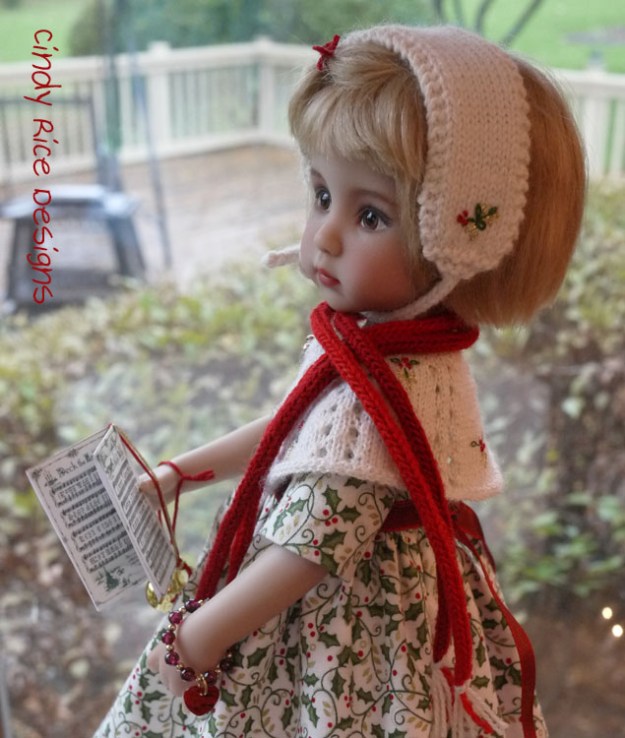 christmas-caroler-293