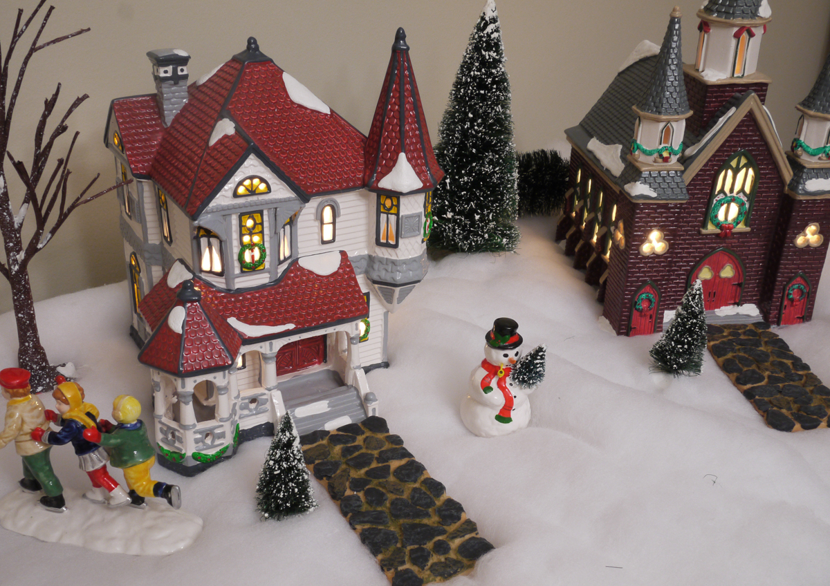 2019 snow village 300