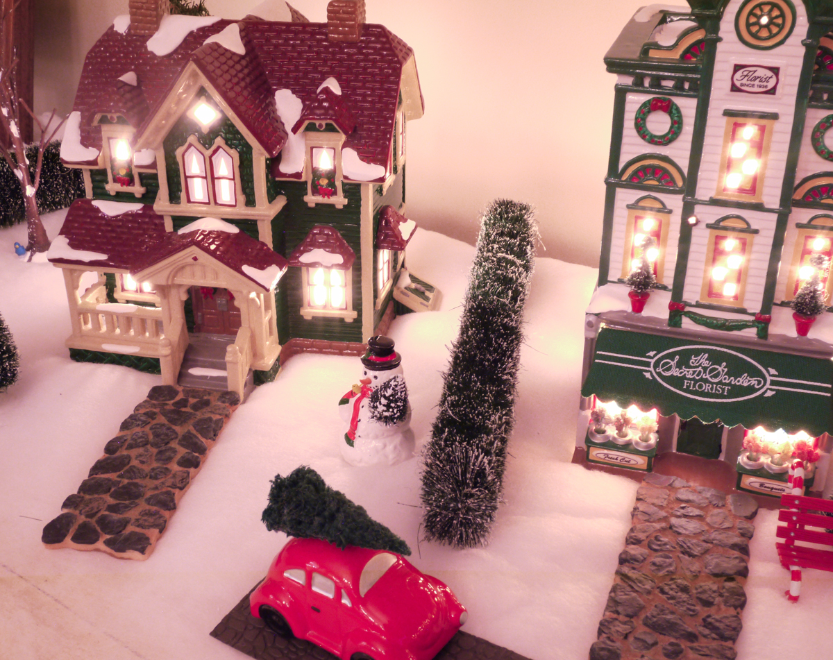 2019 snow village 302