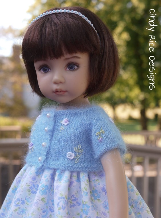 summery blue in the garden 589