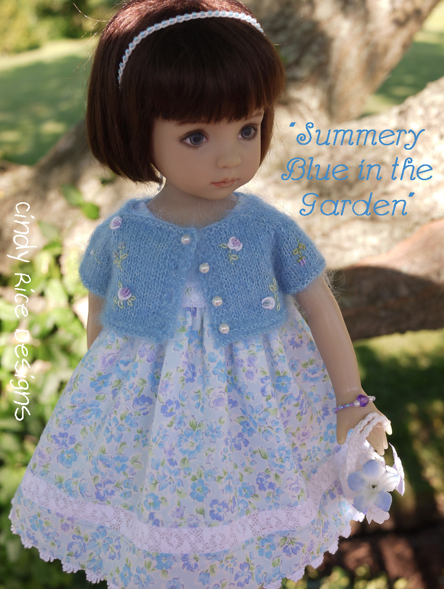 summery blue in the garden 599