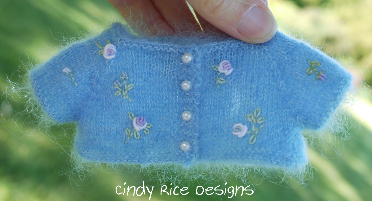 summery blue in the garden 636